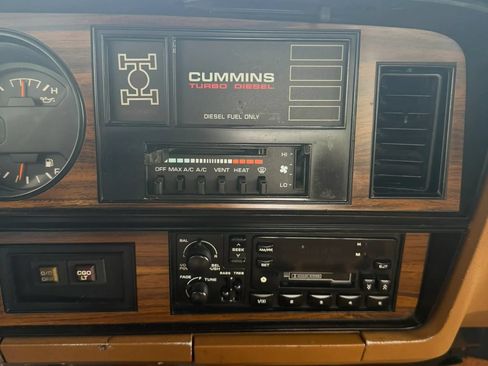 Used 1993 Dodge D/W Truck 350 AWD/4WD image 35