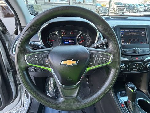 Used 2021 Chevrolet Equinox LT image 14