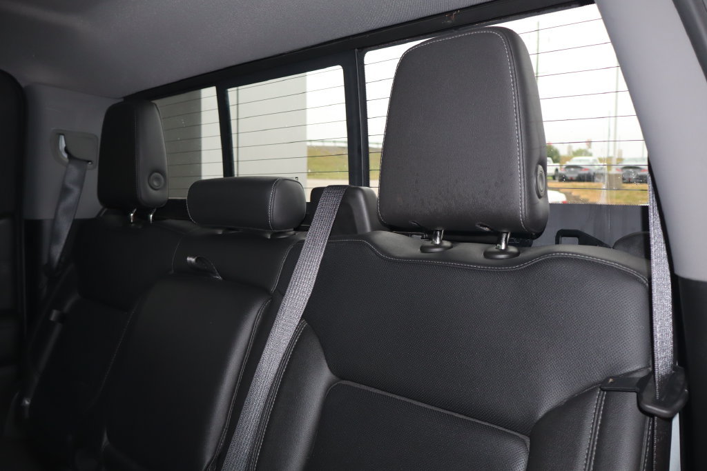 Used 2019 GMC Sierra 1500 SLT w/ SLT Premium Plus Package AWD/4WD image 38