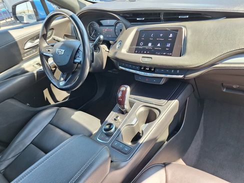 Used 2023 Cadillac XT4 Premium Luxury image 25