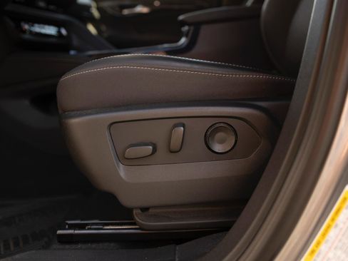 Used 2021 Buick Envision Preferred image 12