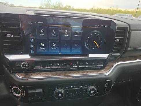 Certified 2024 Chevrolet Silverado 1500 RST AWD/4WD image 18