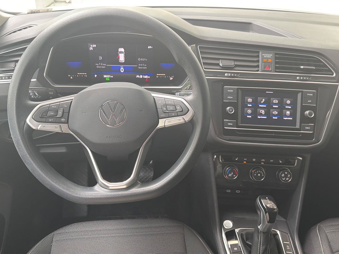 Used 2022 Volkswagen Tiguan S FWD image 16