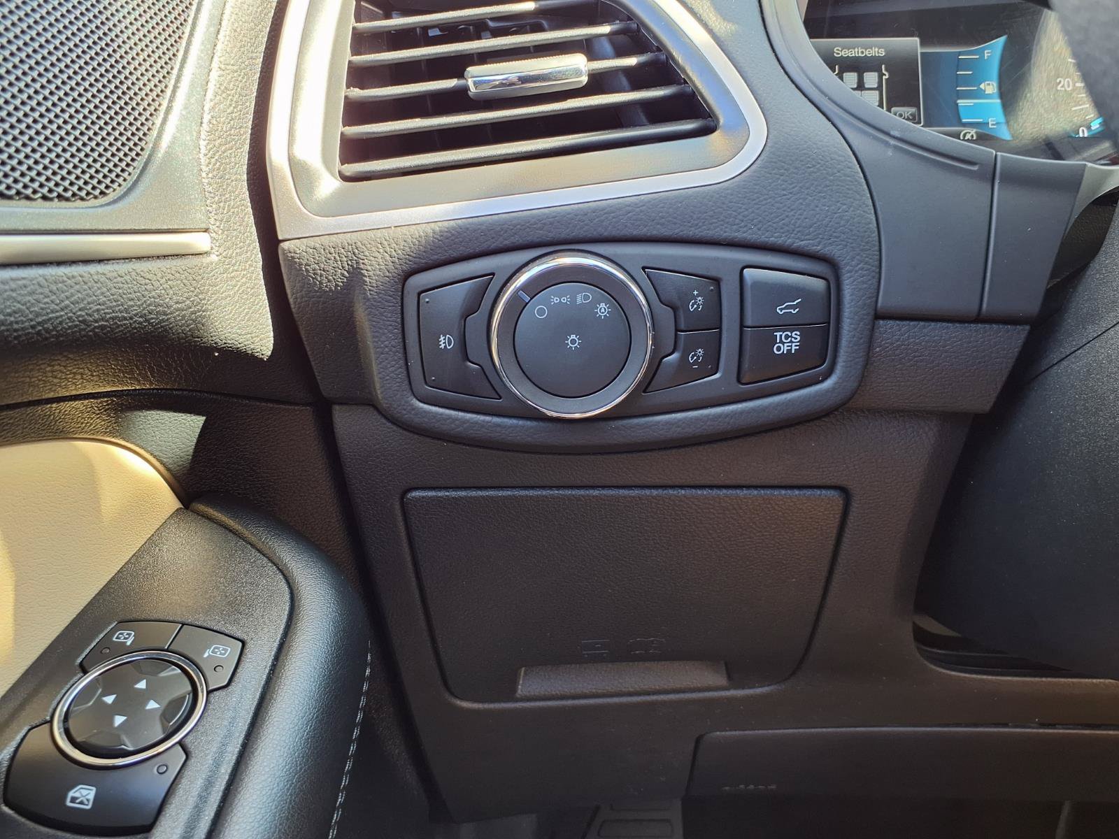 Certified 2024 Ford Edge SEL w/ Convenience Package AWD/4WD image 17