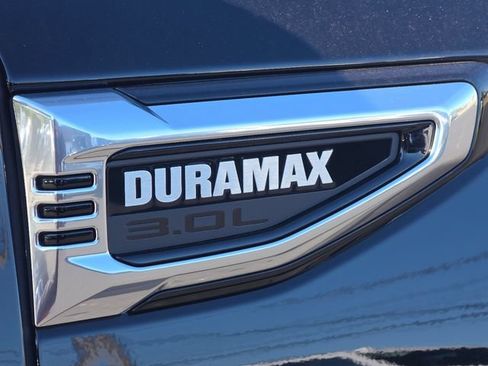 New 2026 GMC Yukon Denali w/ Denali Reserve Package AWD/4WD image 19