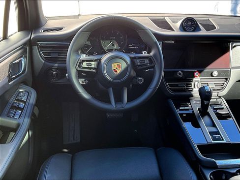New 2026 Porsche Macan GTS image 18