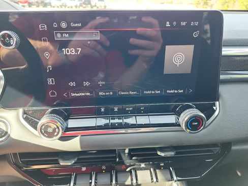 New 2026 GMC Canyon Elevation image 11