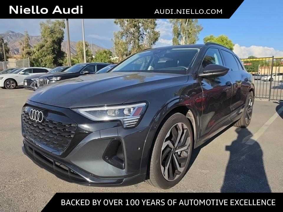 Used 2024 Audi Q8 e-tron Premium Plus w/ Premium Plus Package AWD/4WD image 1