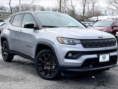 Used 2022 Jeep Compass Altitude image 2