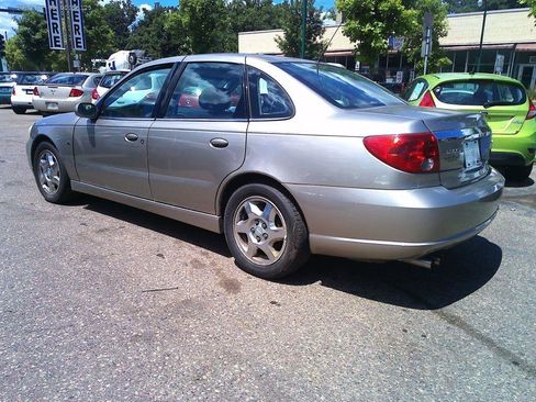 Used 2003 Saturn L-Series L300 w/ Audio Pkg II FWD image 6