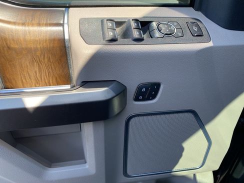 Used 2019 Ford F350 Limited w/ FX4 Off-Road Package image 26