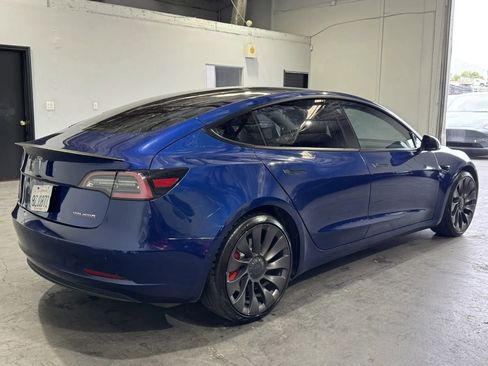 Used 2021 Tesla Model 3 Performance image 4