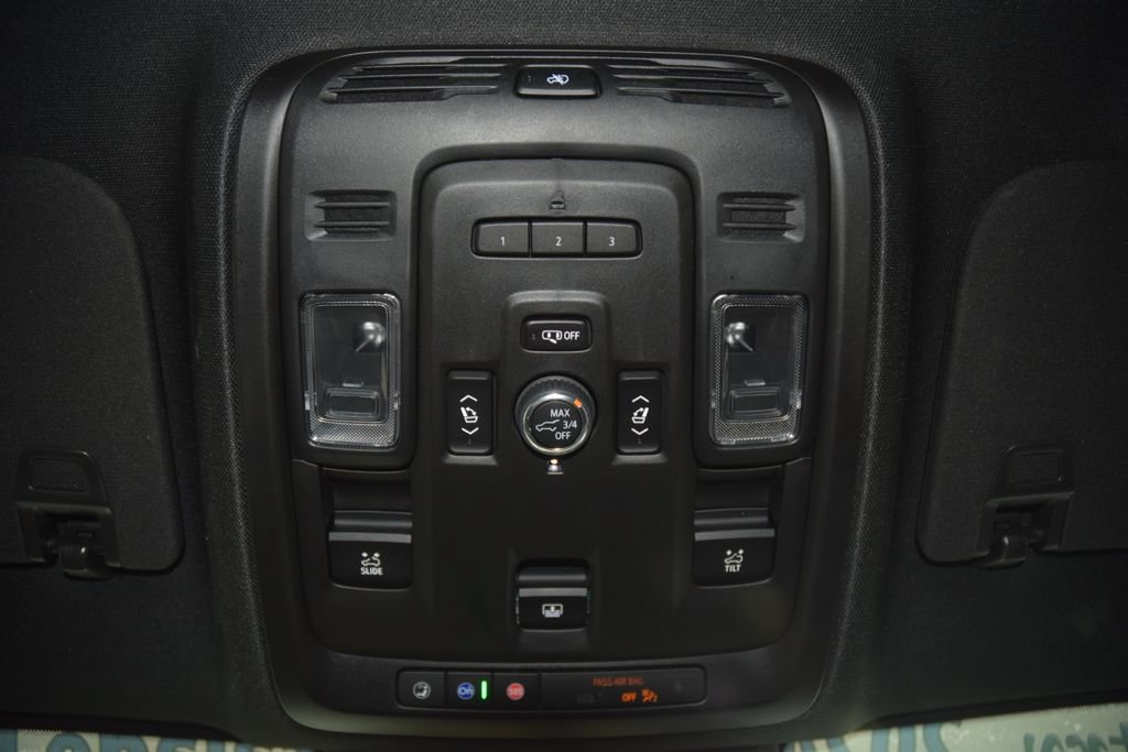 Used 2024 Cadillac Escalade ESV Premium Luxury w/ LPO, Floor Liner Package AWD/4WD image 54