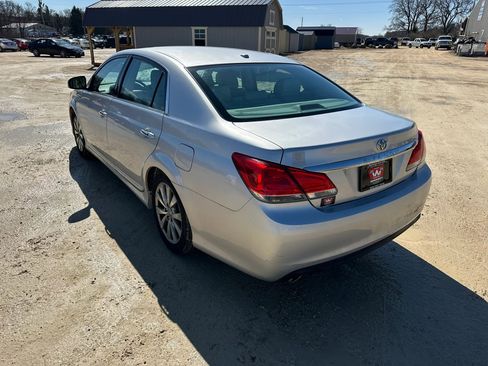 Used 2011 Toyota Avalon Limited FWD image 8