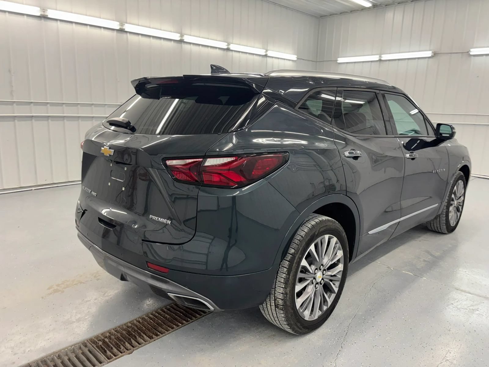 Used 2019 Chevrolet Blazer Premier w/ Driver Confidence II Package AWD/4WD image 6