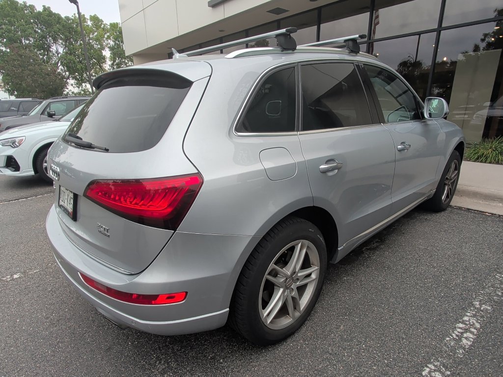 Used 2016 Audi Q5 2.0T Premium Plus w/ Technology Package AWD/4WD image 4