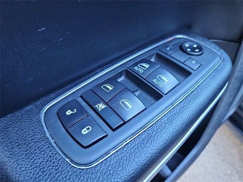 Used 2020 Chrysler 300 Touring w/ Sport Appearance Package image 24