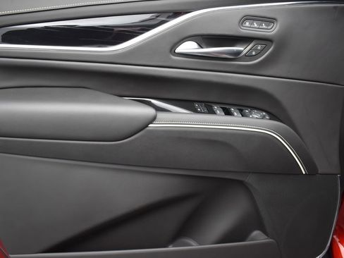 Certified 2023 Cadillac Escalade V w/ LPO, ONYX Package image 11