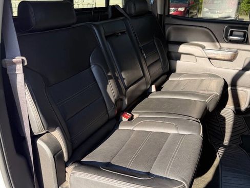 Used 2016 GMC Sierra 2500 Denali w/ Duramax Plus Package AWD/4WD image 19