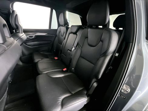 Used 2018 Volvo XC90 T6 Momentum w/ Convenience Package image 20