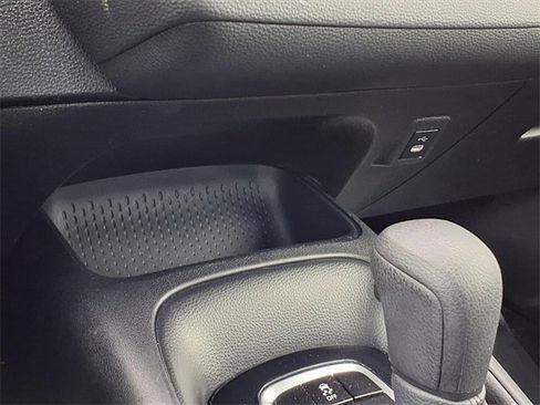 Used 2023 Toyota Corolla LE image 11