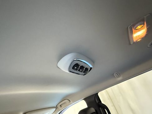 Used 2015 Dodge Durango Limited w/ Mopar Chrome Appearance Group image 32