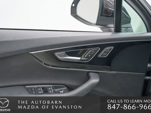 Used 2017 Audi Q7 3.0T Premium Plus w/ Premium Plus Package AWD/4WD image 12