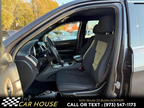 Used 2014 Jeep Grand Cherokee Laredo w/ Quick Order Package 23E AWD/4WD image 14