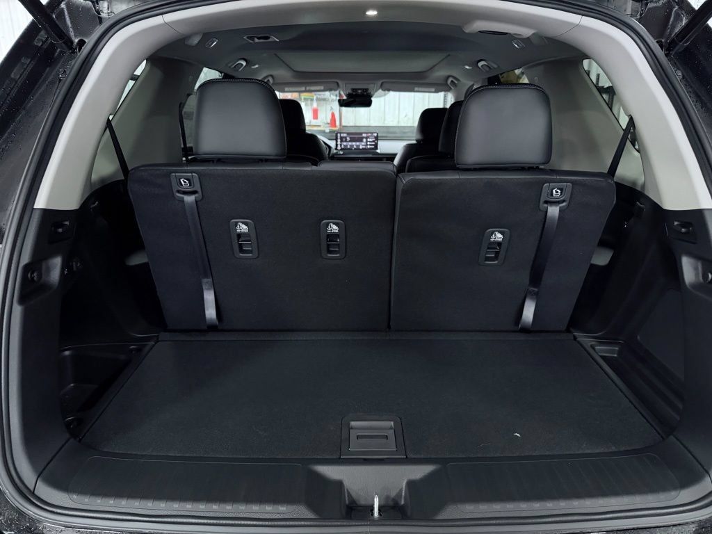New 2026 Honda Pilot Touring image 11