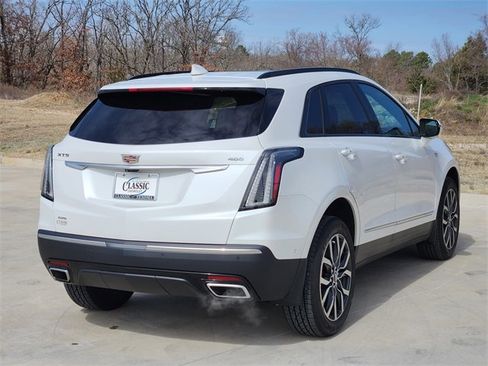 Used 2023 Cadillac XT5 Sportv w/ Technology Package image 6