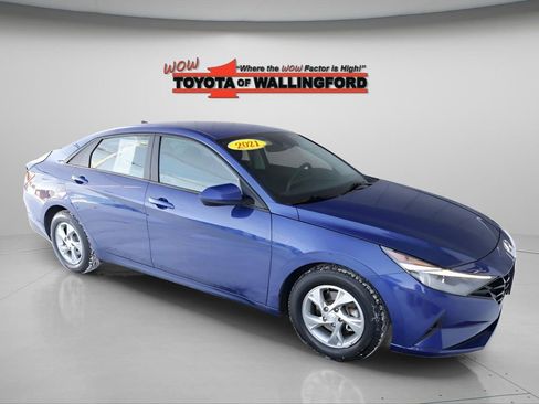 Used 2021 Hyundai Elantra SE image 14