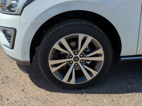 Used 2021 Ford Expedition Max Limited AWD/4WD image 13