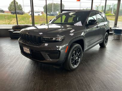 New 2025 Jeep Grand Cherokee Laredo