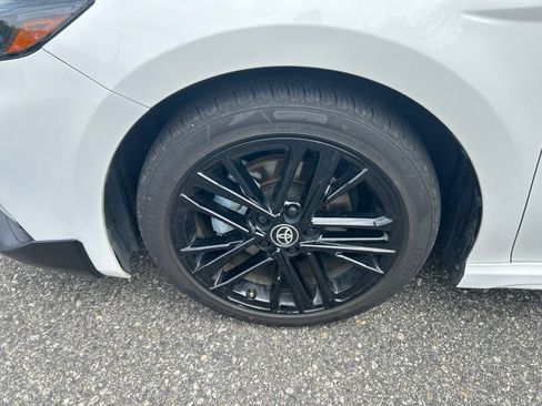 Used 2025 Toyota Camry SE FWD image 30