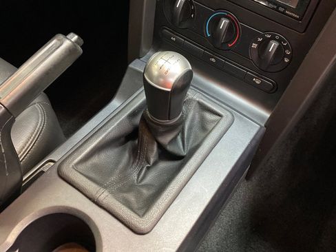 Used 2006 Ford Mustang GT image 37