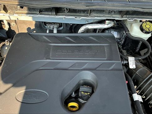 Used 2020 Ford Escape SE image 30