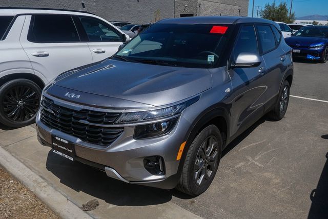 Certified 2026 Kia Seltos LX FWD image 5