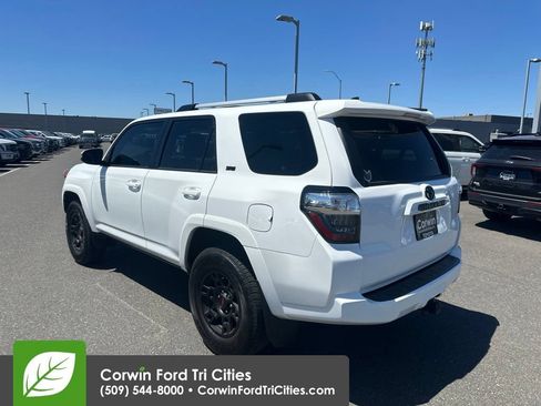 Used 2024 Toyota 4Runner SR5 Premium w/ Moonroof Package AWD/4WD image 6