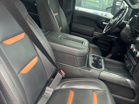 Used 2021 GMC Sierra 2500 AT4 w/ AT4 Premium Plus Package image 13