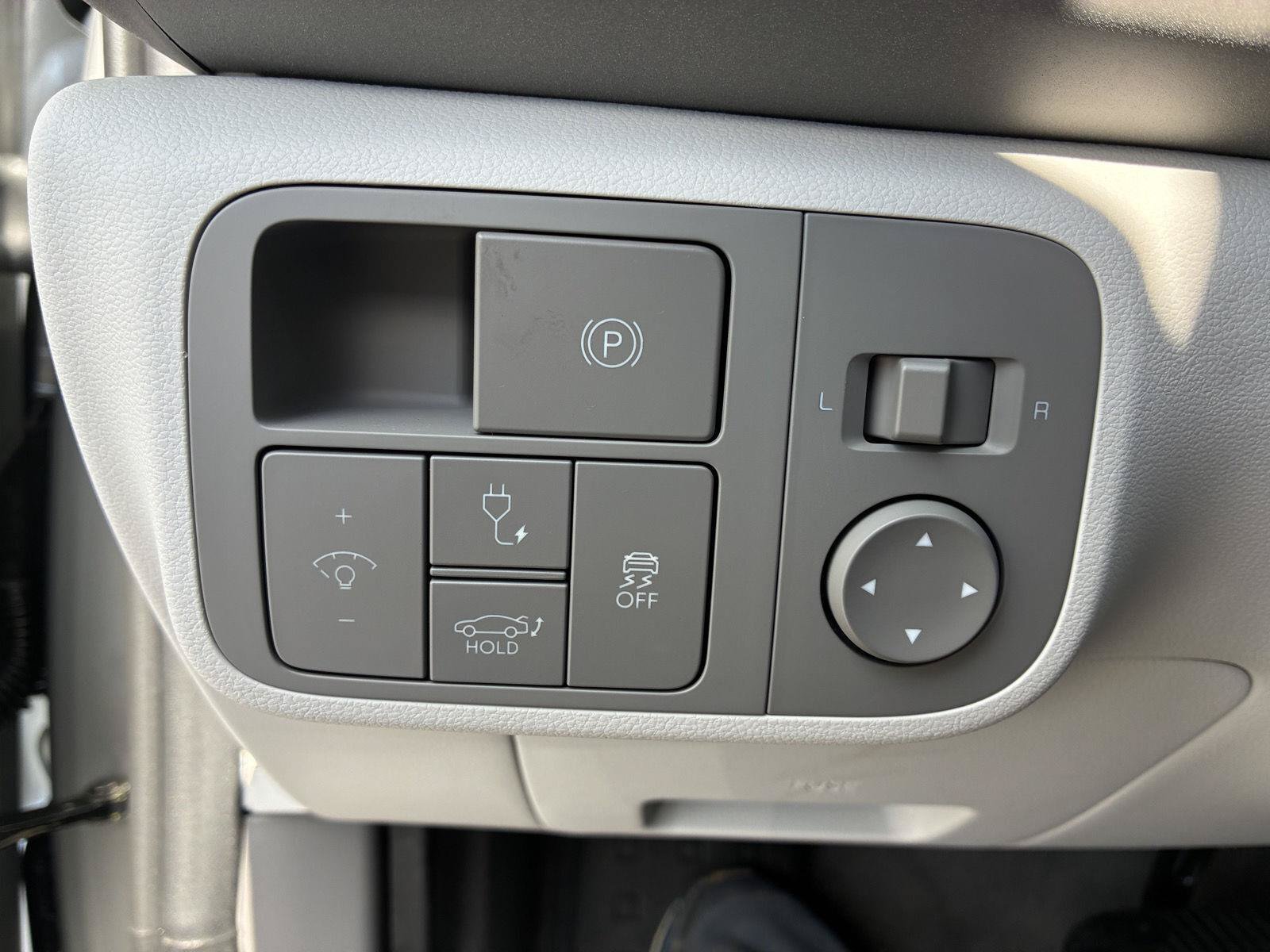 New 2024 Hyundai Ioniq 6 SEL AWD/4WD image 21