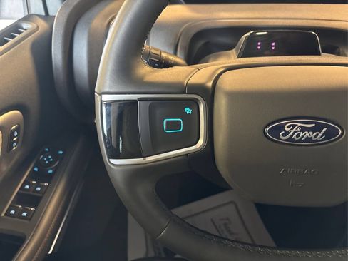 Certified 2025 Ford Expedition Active AWD/4WD image 35