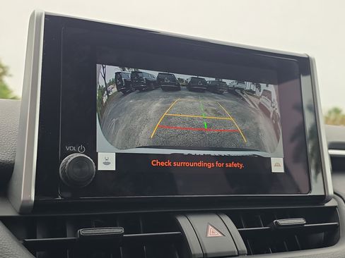 Used 2024 Toyota RAV4 XLE image 33