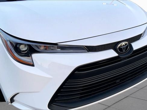 Used 2026 Toyota Corolla LE FWD image 26