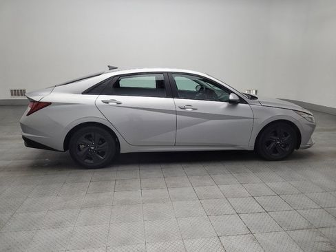 Used 2021 Hyundai Elantra SEL image 10