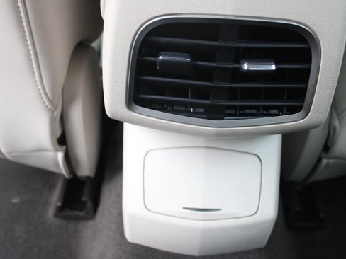 Used 2020 Lincoln MKZ image 33