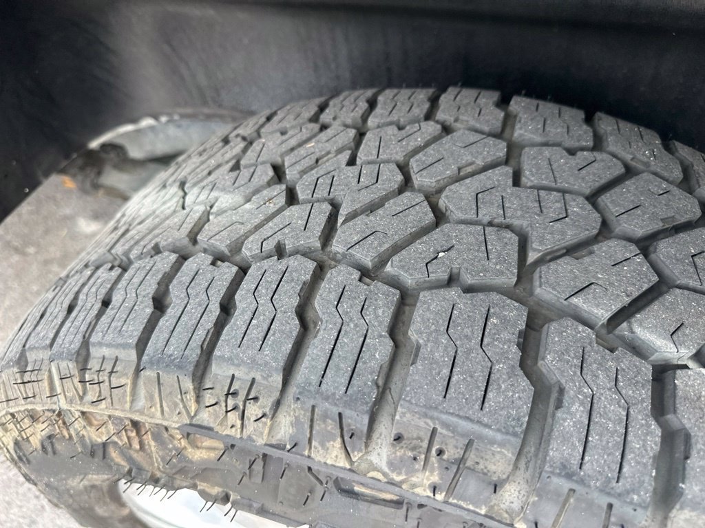 Used 2019 Ford F150 Platinum w/ Equipment Group 701A Luxury AWD/4WD image 9