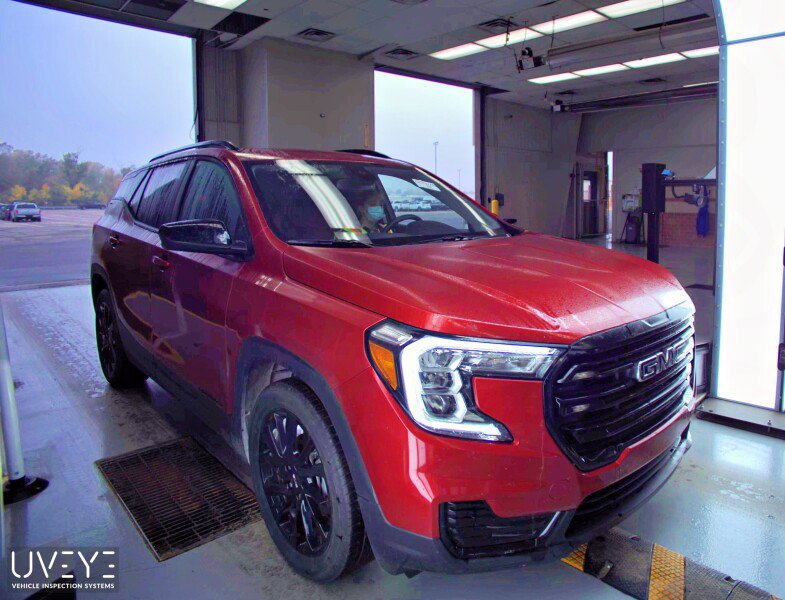 Used 2023 GMC Terrain SLE w/ Driver Convenience Package FWD image 1