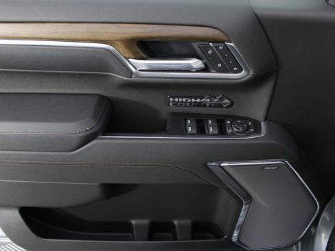 New 2026 Chevrolet Silverado 1500 High Country w/ High Country Premium Package AWD/4WD image 15