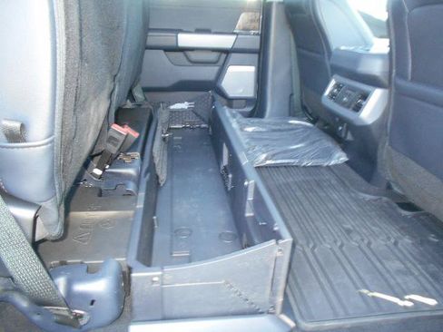Certified 2025 Ford F250 Lariat w/ Tremor Off-Road Package AWD/4WD image 8