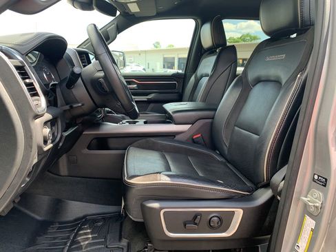 Used 2024 RAM 1500 Laramie RWD image 10